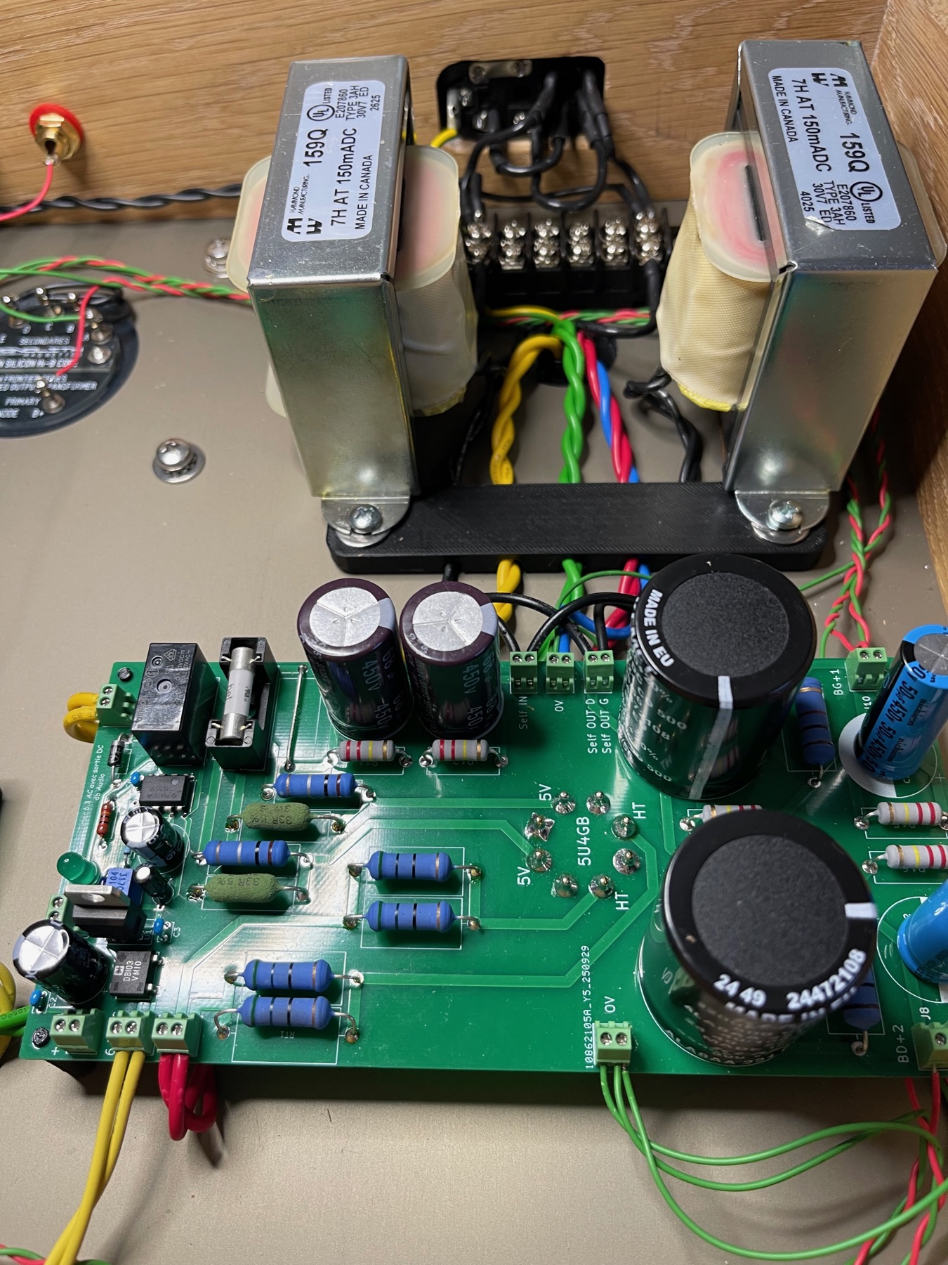Étage d'alimentation avec redresseur à tube 5U4GB et condensateurs de filtrage